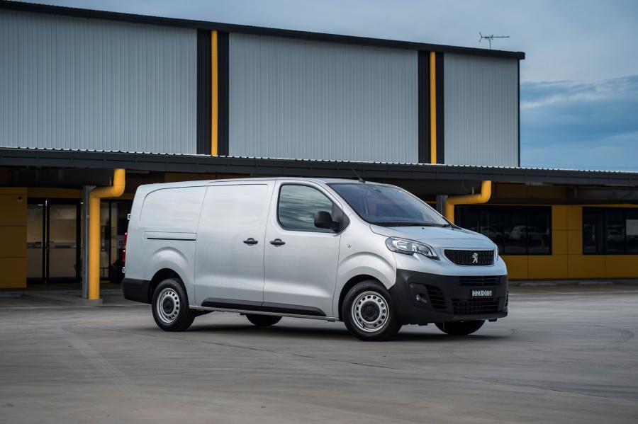  Peugeot Expert Long 2019 года  (AU) (фото 16 из 38)